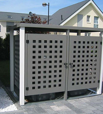 Selbst hergestellte Muelltonnenverkleidung